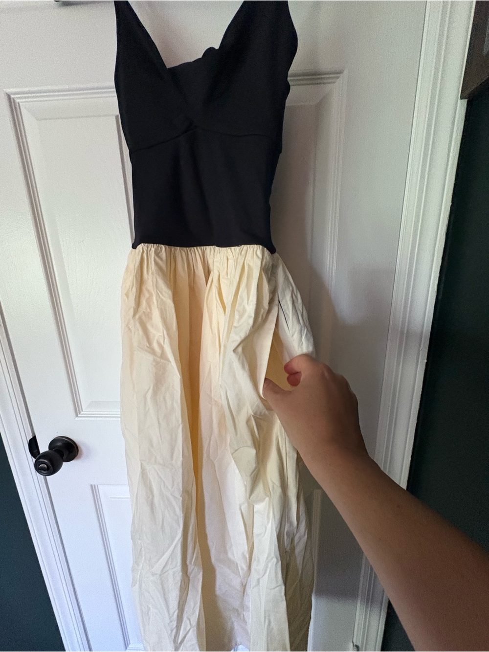 Banana Republic Jersey & Poplin Maxi dress - Picture 3 of 8